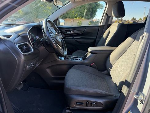 Used 2023 Chevrolet Equinox LT w/ Driver Convenience Package image 21