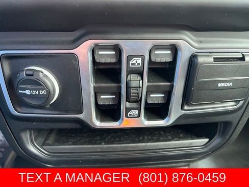 Used 2023 Jeep Gladiator Sport AWD/4WD image 24