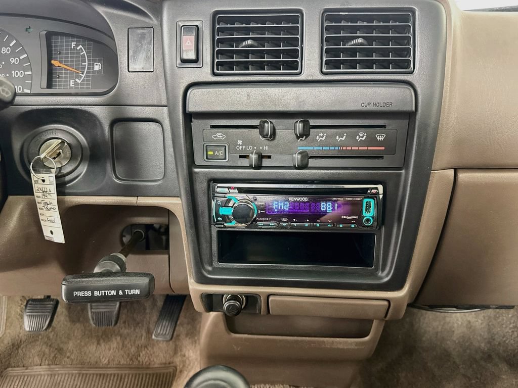 Used 1997 Toyota Tacoma 2WD Regular Cab image 14