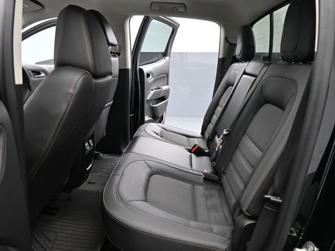 Used 2022 GMC Canyon AT4 image 17