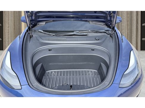 Used 2022 Tesla Model 3 Standard Range RWD image 19