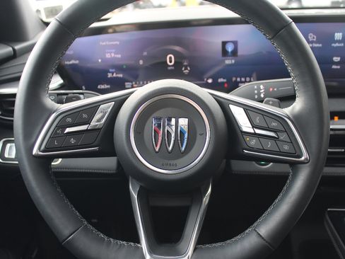 Certified 2025 Buick Enclave Sport Touring w/ Power Package image 17