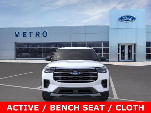 New 2025 Ford Explorer Active image 7