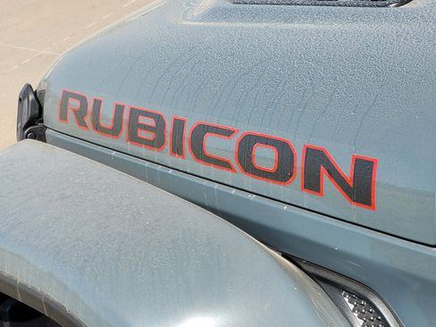 New 2025 Jeep Gladiator Rubicon w/ Convenience Group AWD/4WD image 6