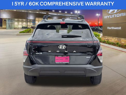 Certified 2024 Hyundai Kona SEL w/ Convenience Package image 8