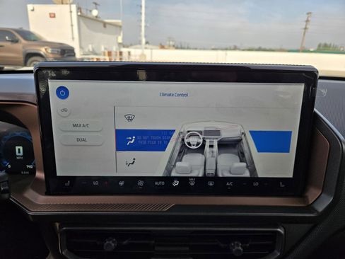 New 2025 Ford Bronco Sport Outer Banks w/ Outer Banks Tech Package+ image 11