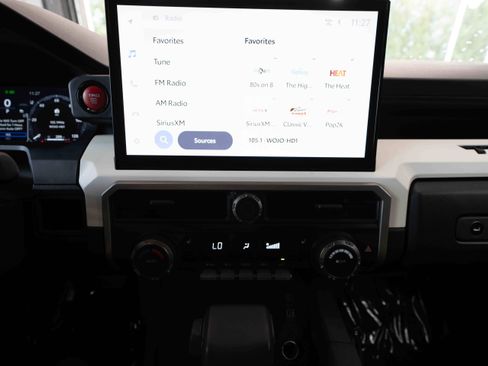 Used 2024 Toyota Tacoma TRD Off-Road image 17