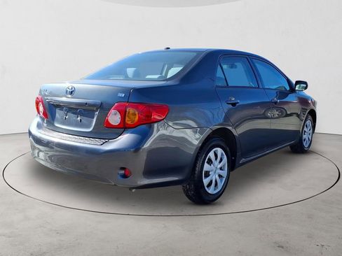 Used 2010 Toyota Corolla LE image 5