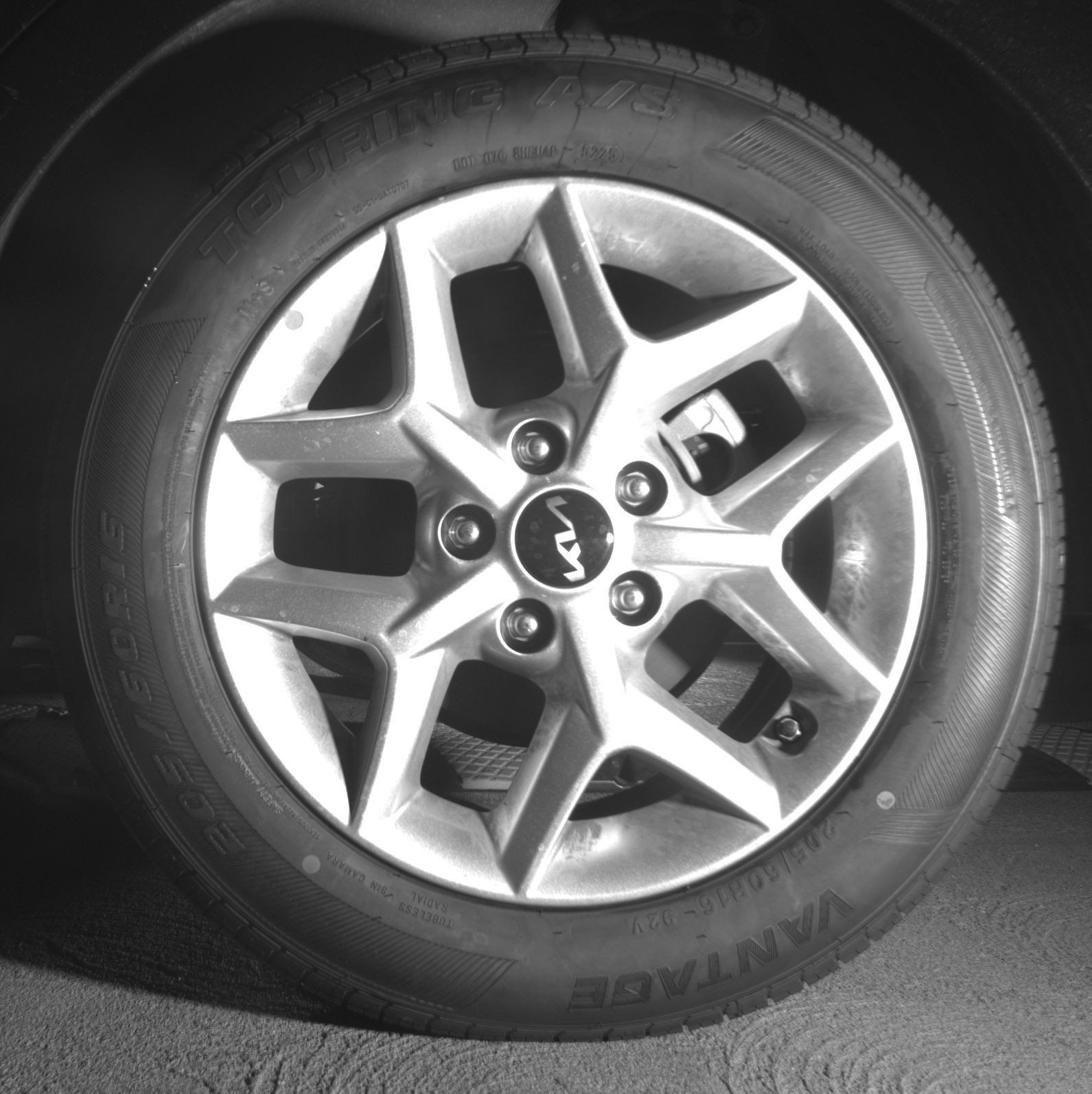 Used 2025 Kia Soul LX w/ LX Technology Package FWD image 16