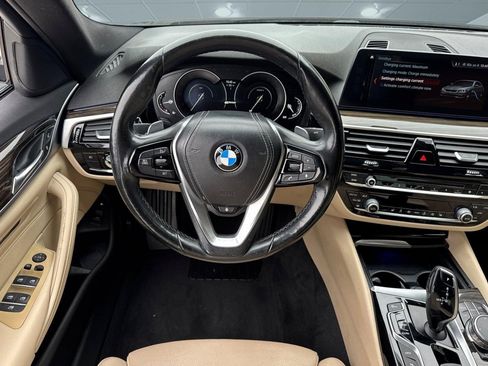 Used 2018 BMW 530e RWD image 30