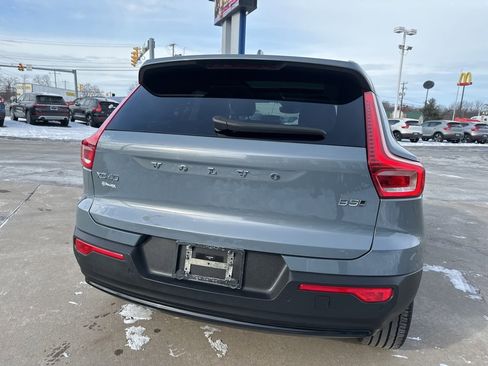 Used 2023 Volvo XC40 B5 Plus w/ Driver Assist Package image 6