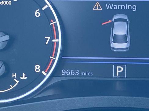 Used 2024 Nissan Altima 2.5 SR w/ SR Premium Package image 29