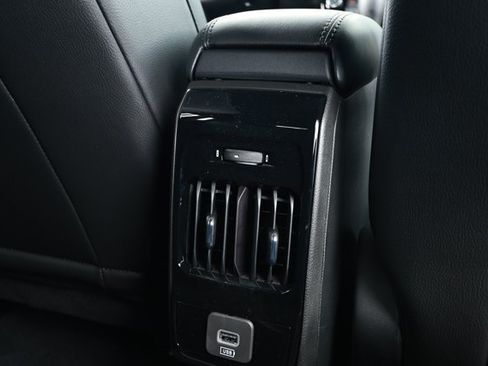 New 2026 Jeep Compass Latitude AWD/4WD image 28