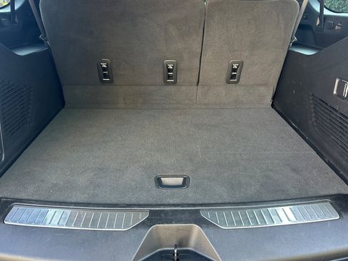 Used 2022 GMC Yukon XL Denali image 15