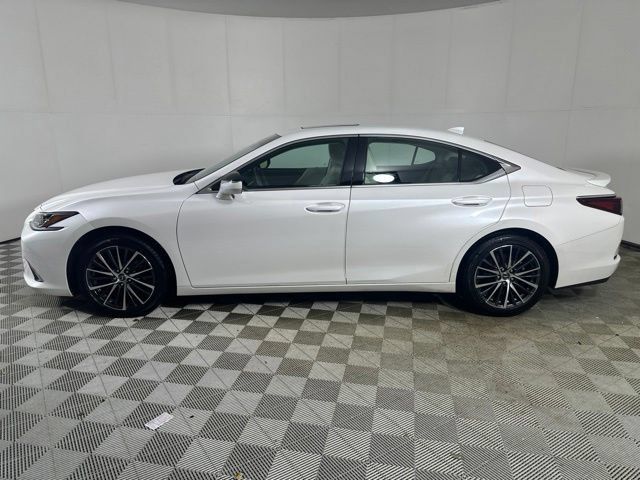 Used 2023 Lexus ES 350 w/ Premium Package FWD image 5