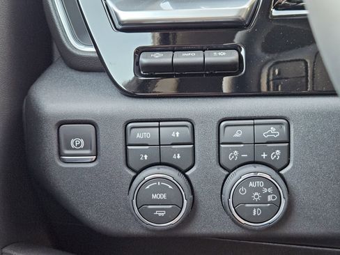 New 2026 Chevrolet Silverado 3500 LTZ w/ LTZ Texas Edition AWD/4WD image 23