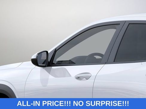 New 2026 Chevrolet Trax LS w/ LS Convenience Package FWD image 22