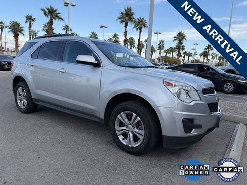 Used 2011 Chevrolet Equinox LT w/ Driver Convenience Package image 2