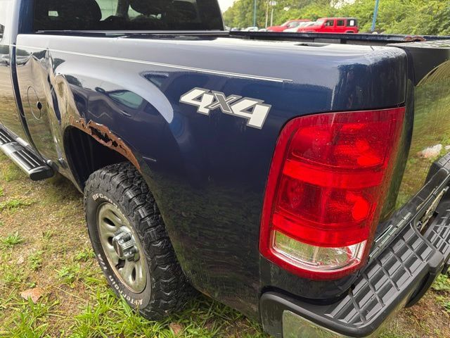 Used 2010 GMC Sierra 1500 SL AWD/4WD image 8