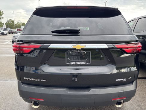 Used 2023 Chevrolet Traverse LT AWD/4WD image 32