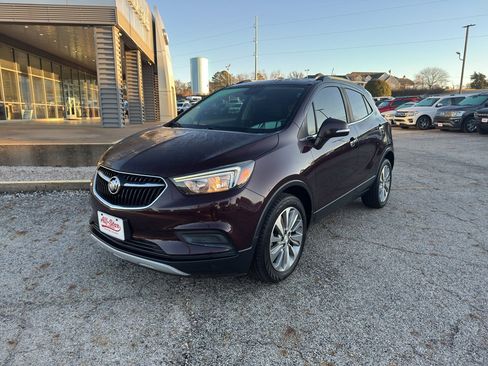 Used 2018 Buick Encore Preferred image 3
