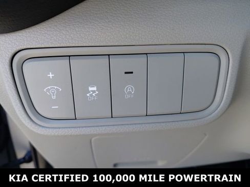 Certified 2023 Kia Soul LX w/ LX Technology Package FWD image 17