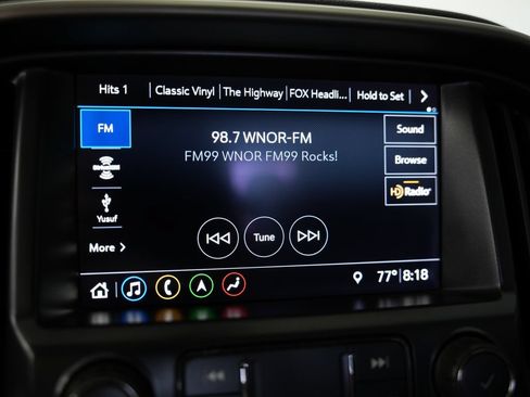 Used 2019 Chevrolet Colorado Z71 w/ Z71 Midnight Edition AWD/4WD image 20