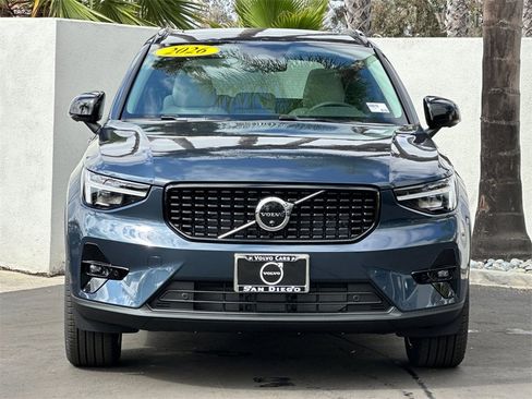New 2026 Volvo XC40 B5 Ultra image 8