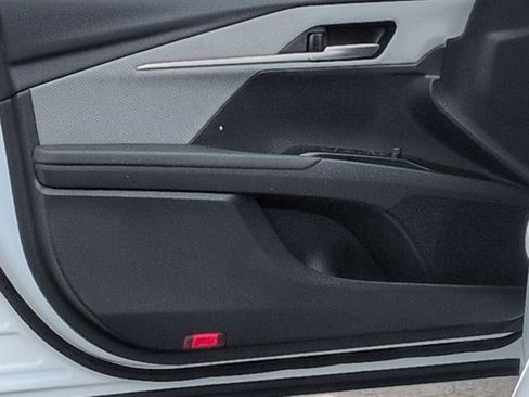 Certified 2025 Toyota Camry SE image 14