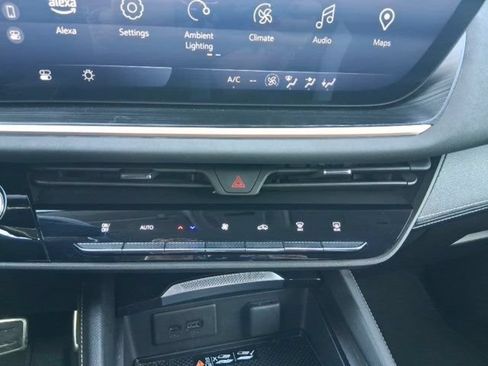 Used 2024 Buick Envision Sport Touring AWD/4WD image 20