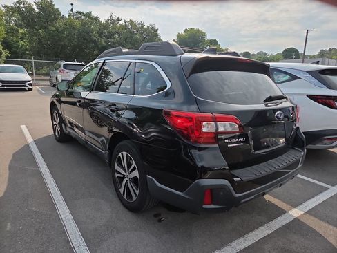 Used 2019 Subaru Outback 2.5i Limited AWD/4WD image 4