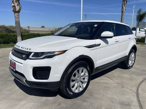 Used 2018 Land Rover Range Rover Evoque SE image 1