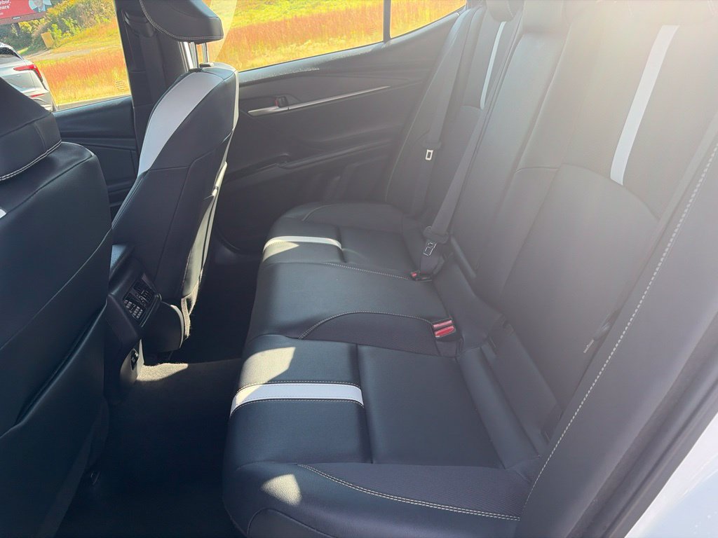 Used 2025 Toyota Camry SE FWD image 31