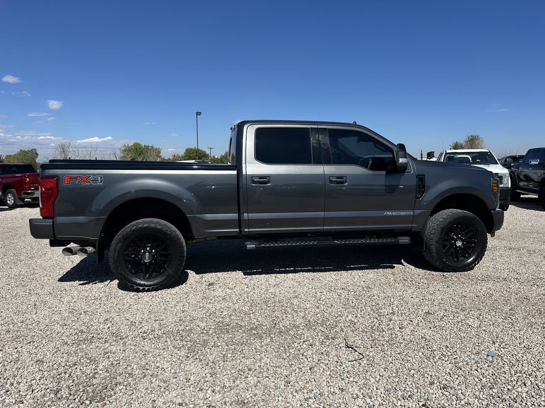 Used 2019 Ford F250 Lariat w/ Lariat Ultimate Package AWD/4WD image 12