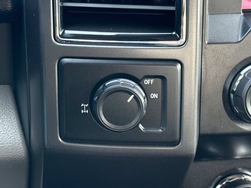 Used 2020 Ford F150 XLT w/ Equipment Group 301A Mid RWD image 23