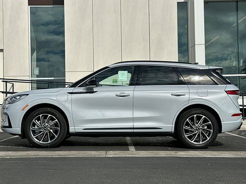 New 2026 Lincoln Corsair Grand Touring image 6