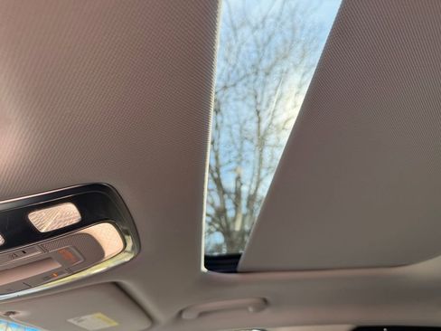 Used 2021 Genesis GV80 2.5T w/ Advanced Package 03 image 29