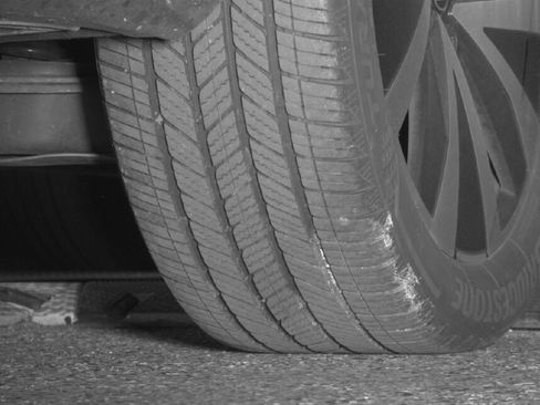 Used 2023 Volkswagen Taos SE w/ Panoramic Sunroof Package AWD/4WD image 16