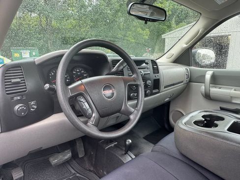 Used 2009 GMC Sierra 1500 W/T AWD/4WD image 11