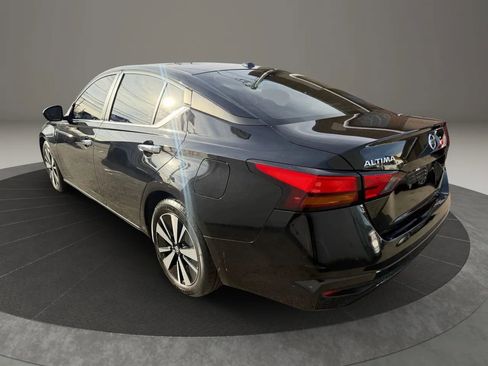 Used 2021 Nissan Altima 2.5 SV FWD image 7