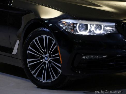 Used 2018 BMW 540i xDrive image 3