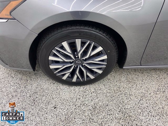 Used 2025 Nissan Altima 2.5 SV FWD image 9
