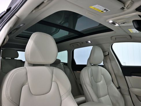 Used 2018 Volvo V90 T6 Cross Country w/ Convenience Package AWD/4WD image 28