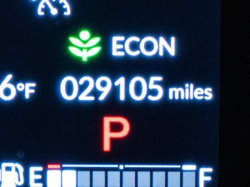 Used 2025 Honda CR-V EX image 17