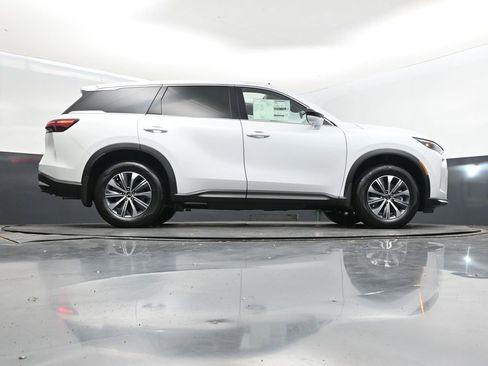 Used 2026 INFINITI QX60 Pure w/ Cargo Package FWD image 44