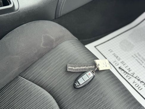 Used 2017 Nissan 370Z Coupe image 20