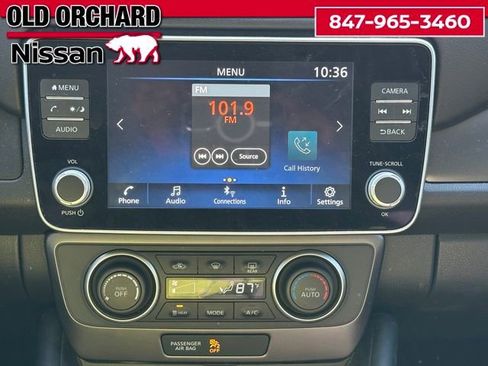 Used 2024 Nissan Leaf S image 16