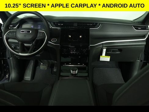 New 2026 Jeep Grand Cherokee Laredo image 6