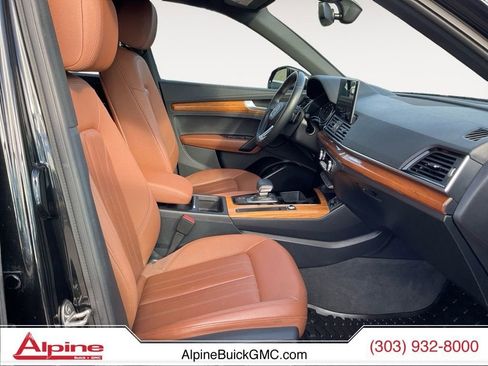 Used 2021 Audi Q5 Premium image 15