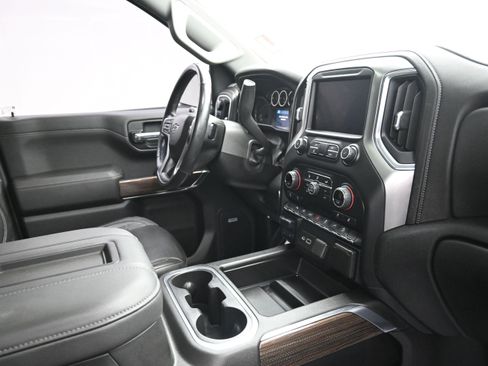 Used 2020 Chevrolet Silverado 1500 LT Trail Boss AWD/4WD image 30